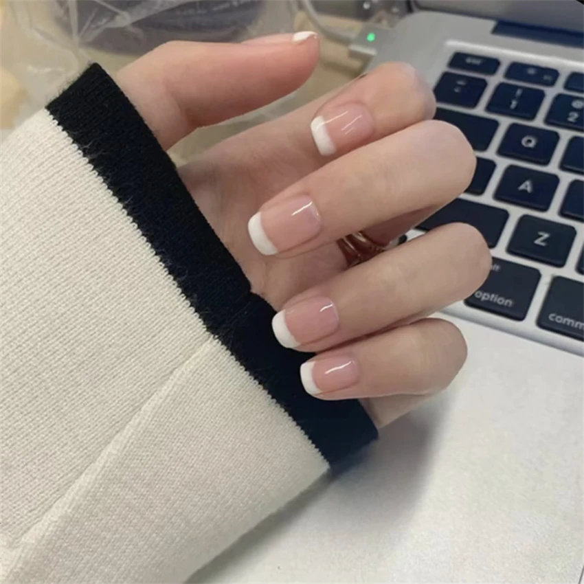 24 stks/set korte Franse minim - Nail Art Pink recensie en prijs